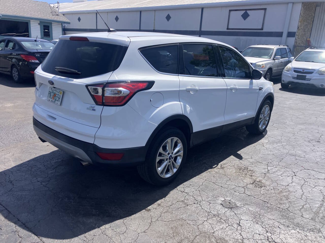 Used 2017 Ford Escape SE AWD/4WD image 14