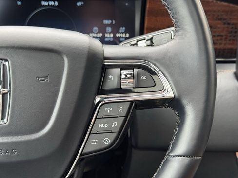 Used 2023 Lincoln Navigator Black Label image 19