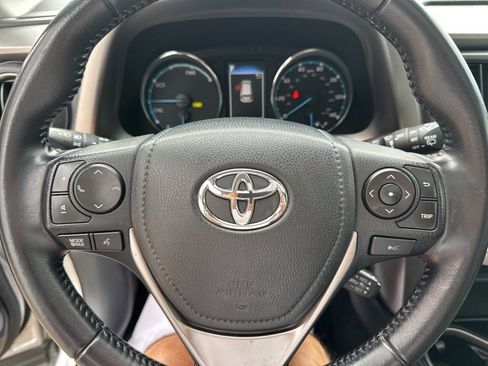 Used 2016 Toyota RAV4 XLE image 12