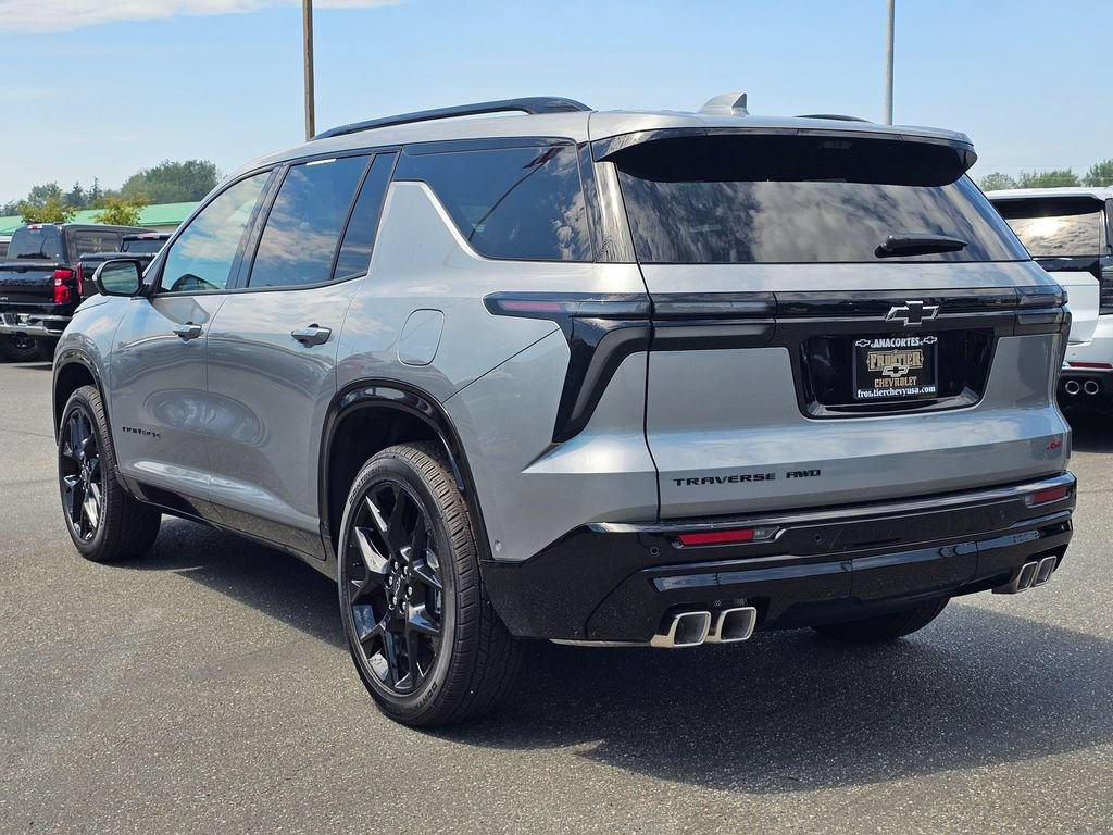 Used 2026 Chevrolet Traverse RS w/ LPO, Floor Liner Package AWD/4WD image 5