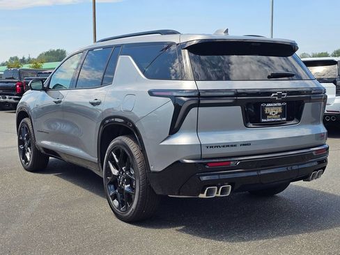 Used 2026 Chevrolet Traverse RS w/ LPO, Floor Liner Package AWD/4WD image 5