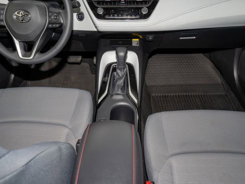 Used 2025 Toyota Corolla SE w/ SE Premium Package image 25