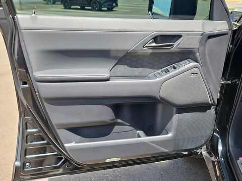 Used 2025 Lexus GX 550 AWD/4WD image 19