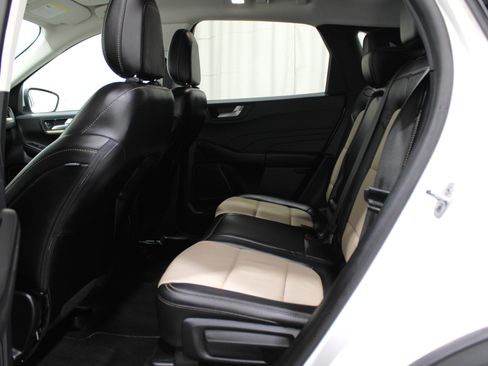 Used 2022 Ford Escape Titanium w/ Titanium Elite Package image 26