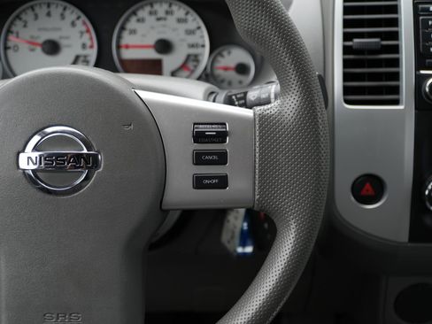 Used 2016 Nissan Frontier Desert Runner image 21