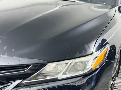 Used 2020 Toyota Camry SE w/ Convenience Package FWD image 11