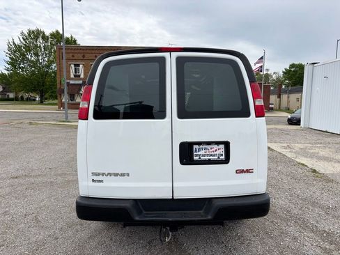 Used 2008 GMC Savana 2500 RWD image 16