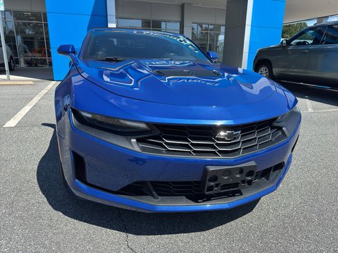 Used 2020 Chevrolet Camaro LT image 2