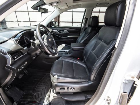 Used 2019 Chevrolet Traverse Premier w/ Redline Edition FWD image 26