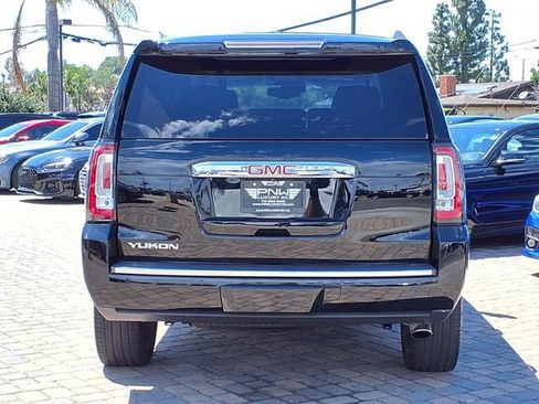 Used 2019 GMC Yukon Denali w/ Denali Ultimate Black Edition AWD/4WD image 5