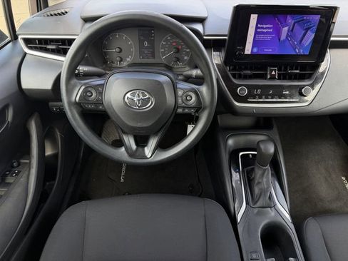 Used 2023 Toyota Corolla LE FWD image 12