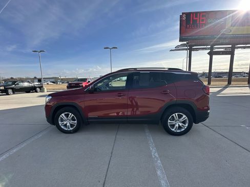 Used 2018 GMC Terrain SLE w/ Driver Convenience Package image 5