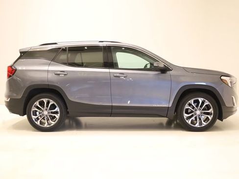 Used 2019 GMC Terrain SLT w/ Preferred Package image 3