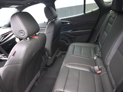 New 2026 Chevrolet Trax RS w/ Sunroof Package image 9