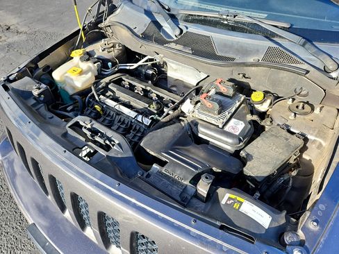 Used 2016 Jeep Patriot Sport image 25