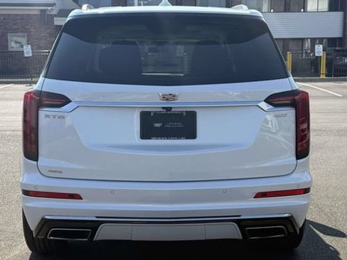 Used 2024 Cadillac XT6 Premium Luxury AWD/4WD image 7