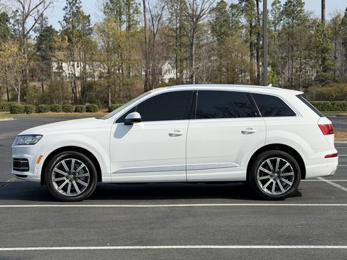 Used 2019 Audi Q7 3.0T Premium Plus w/ Premium Plus Package image 4