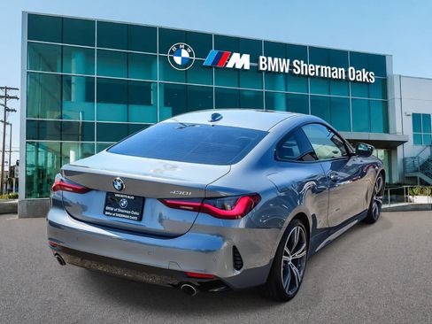 Used 2023 BMW 430i Coupe w/ Convenience Package RWD image 4