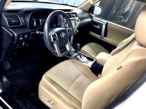 Used 2017 Toyota 4Runner SR5 image 17