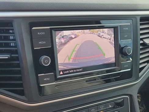 Certified 2023 Volkswagen Atlas SE FWD image 23