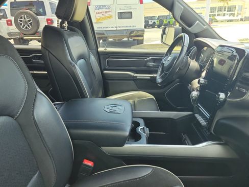 Used 2023 RAM 1500 Laramie AWD/4WD image 8