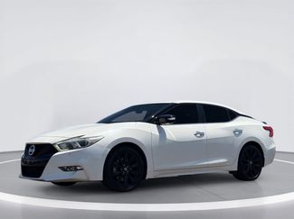 Used 2018 Nissan Maxima SR w/ Midnight Edition FWD video 2