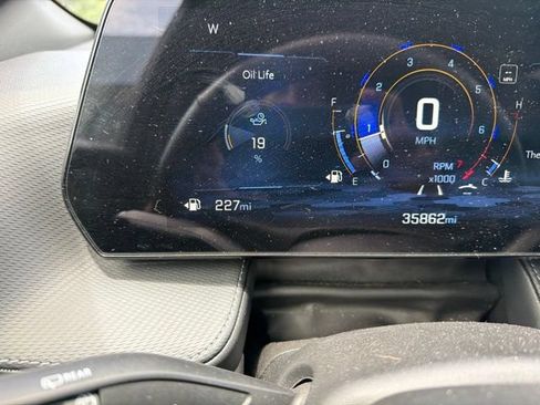 Used 2025 Chevrolet Equinox LT w/ Convenience Package II FWD image 13