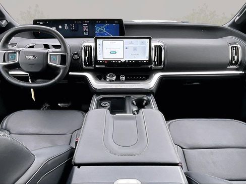 New 2026 Ford Expedition Max Platinum w/ Stealth Appearance Package image 5