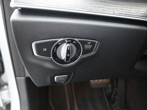 Used 2018 Mercedes-Benz E 300 image 20