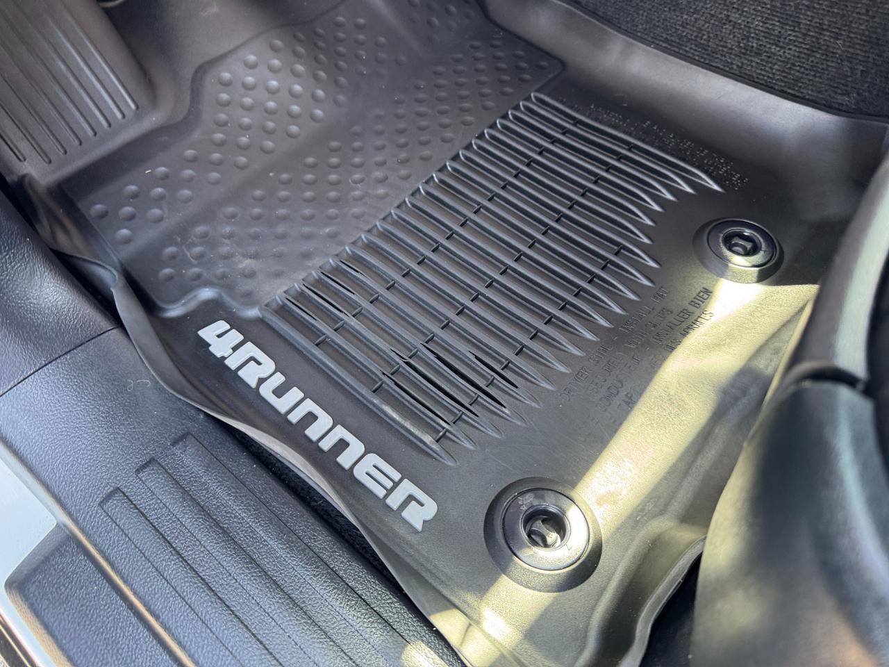Used 2019 Toyota 4Runner TRD Off-Road Premium AWD/4WD image 28
