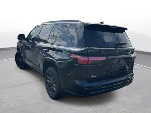 Used 2024 Toyota Sequoia Platinum image 7