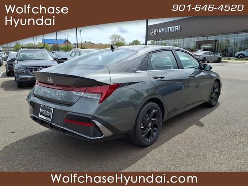 New 2026 Hyundai Elantra SEL Sport Premium FWD image 5
