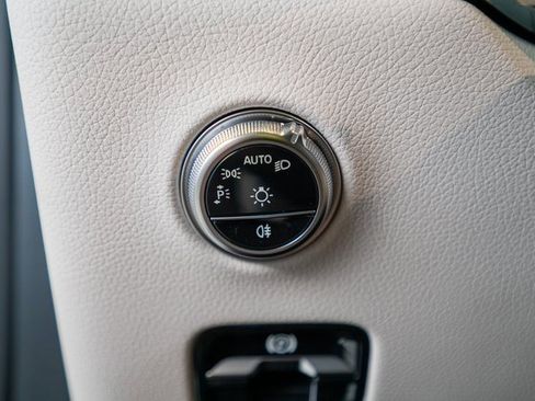 Certified 2025 Mercedes-Benz GLC 300 4MATIC image 14