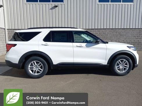 New 2026 Ford Explorer Active image 2