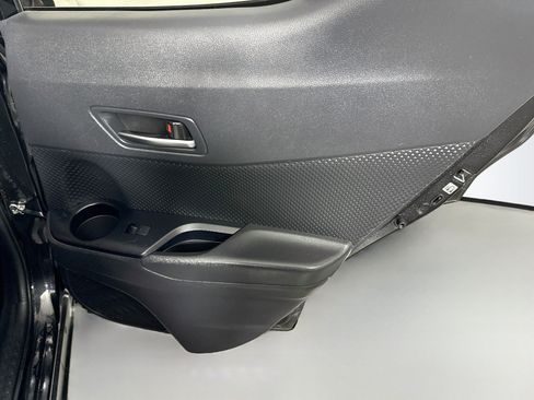 Used 2021 Toyota C-HR LE FWD image 27
