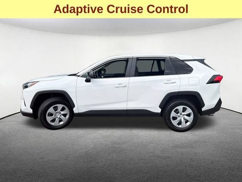 Used 2025 Toyota RAV4 LE AWD/4WD image 6