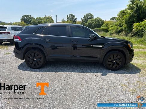 Used 2024 Volkswagen Atlas Cross Sport SE AWD/4WD image 6