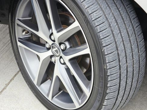 Used 2016 Lexus CT 200h FWD image 18