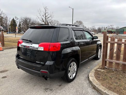 Used 2011 GMC Terrain SLT image 17