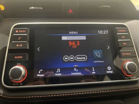 Used 2019 Nissan Kicks SR w/ SR Premium Package FWD image 12