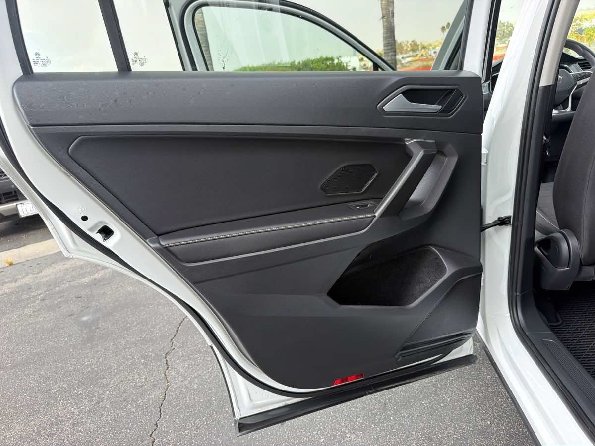 Used 2022 Volkswagen Tiguan S FWD image 25