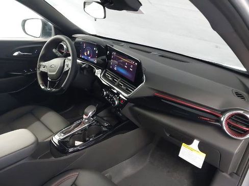 New 2026 Chevrolet Trax RS w/ Sunroof Package image 29