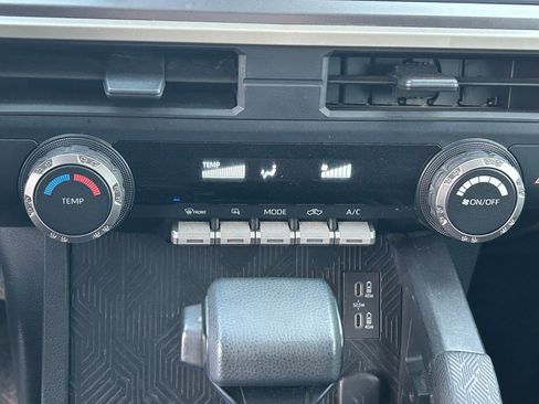 Certified 2025 Toyota Tacoma SR5 image 20