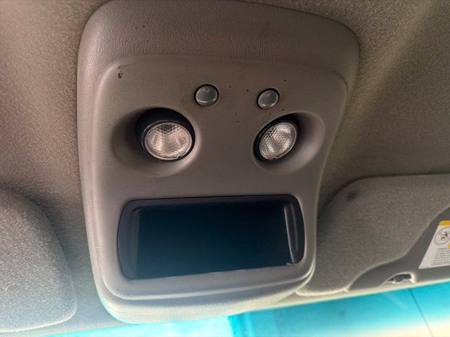 Used 2001 Chevrolet Silverado 1500 LS w/ Firm Ride Suspension Pkg AWD/4WD image 23