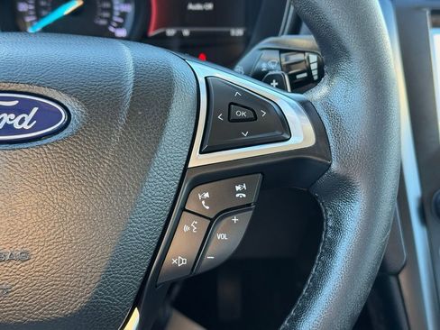 Used 2018 Ford Fusion SE w/ Equipment Group 201A image 27