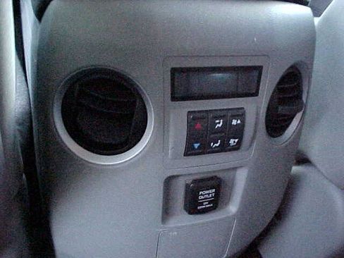 Used 2012 Honda Pilot LX image 11