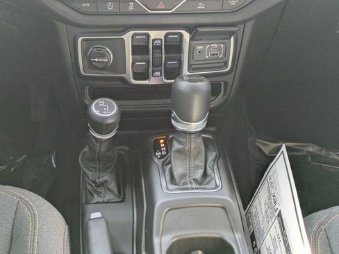 New 2026 Jeep Gladiator Sport image 17