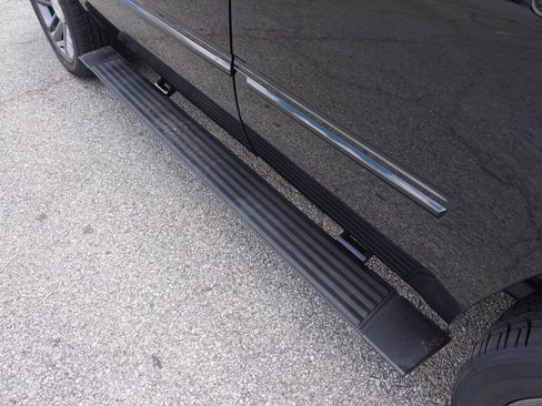 Used 2013 Cadillac Escalade Premium image 10