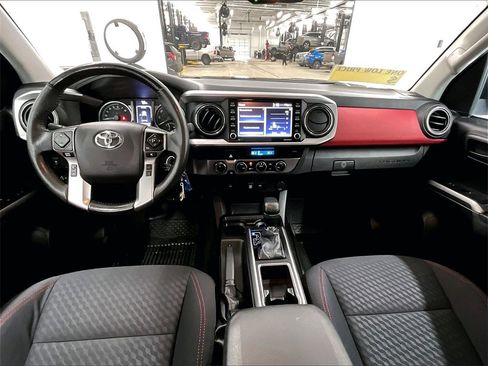 Used 2021 Toyota Tacoma SR5 image 21