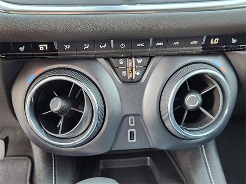 Used 2023 Chevrolet Blazer LT w/ Convenience Package image 18